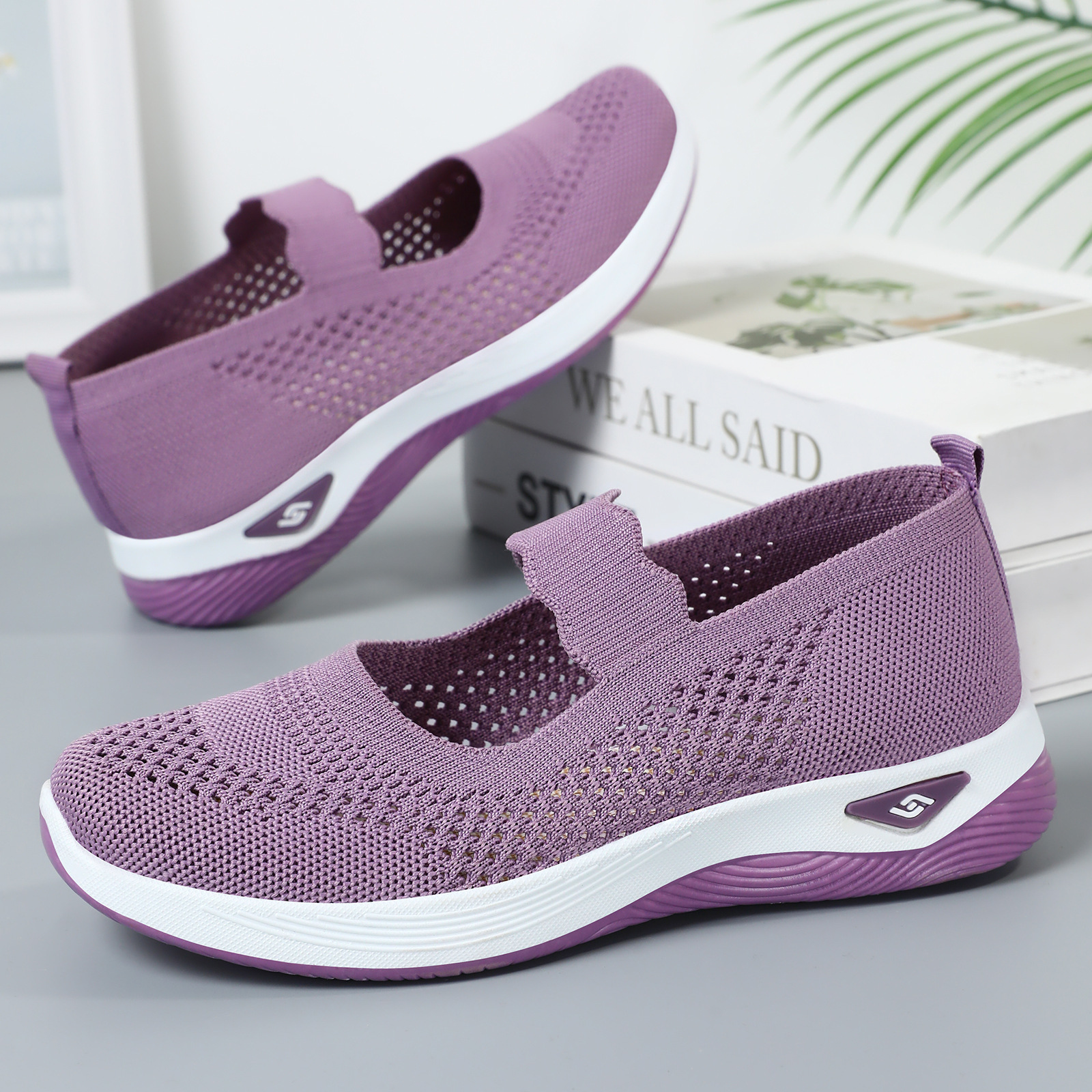 Zapatos de mujer, venta al por mayor de calzado transfronterizo, zapatos para madres de mediana edad y mayores, zapatos de tela transpirables estilo Pekín, zapatos ligeros para caminar
