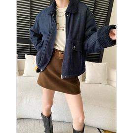 女式T恤;女式针织衫;女式牛仔裤