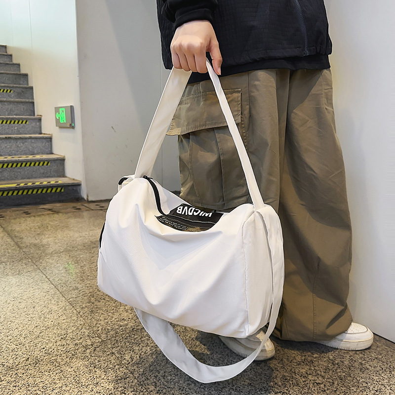 Bolsa de mensajero de un solo hombro separada en seco y húmedo, bolsa de viaje de gran capacidad, versión coreana, bolsa grande súper fresca y duradera, bolsa de almacenamiento de bolsa de fitness