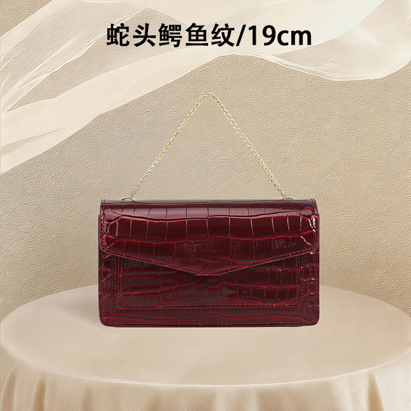 Genuine Leather Patent Leather Light Luxury Glossy Crocodile Pattern Snake Head Bag Accordion Bag New Wedding Bag Hand-Held Shoulder Crossbody Small Square Bag Genuine Leather Patent Leather Light Luxury Glossy Crocodile Pattern Snake Head Bag Accordion Bag New Wedding Bag Hand-Held Shoulder Crossbody Small Square Bag