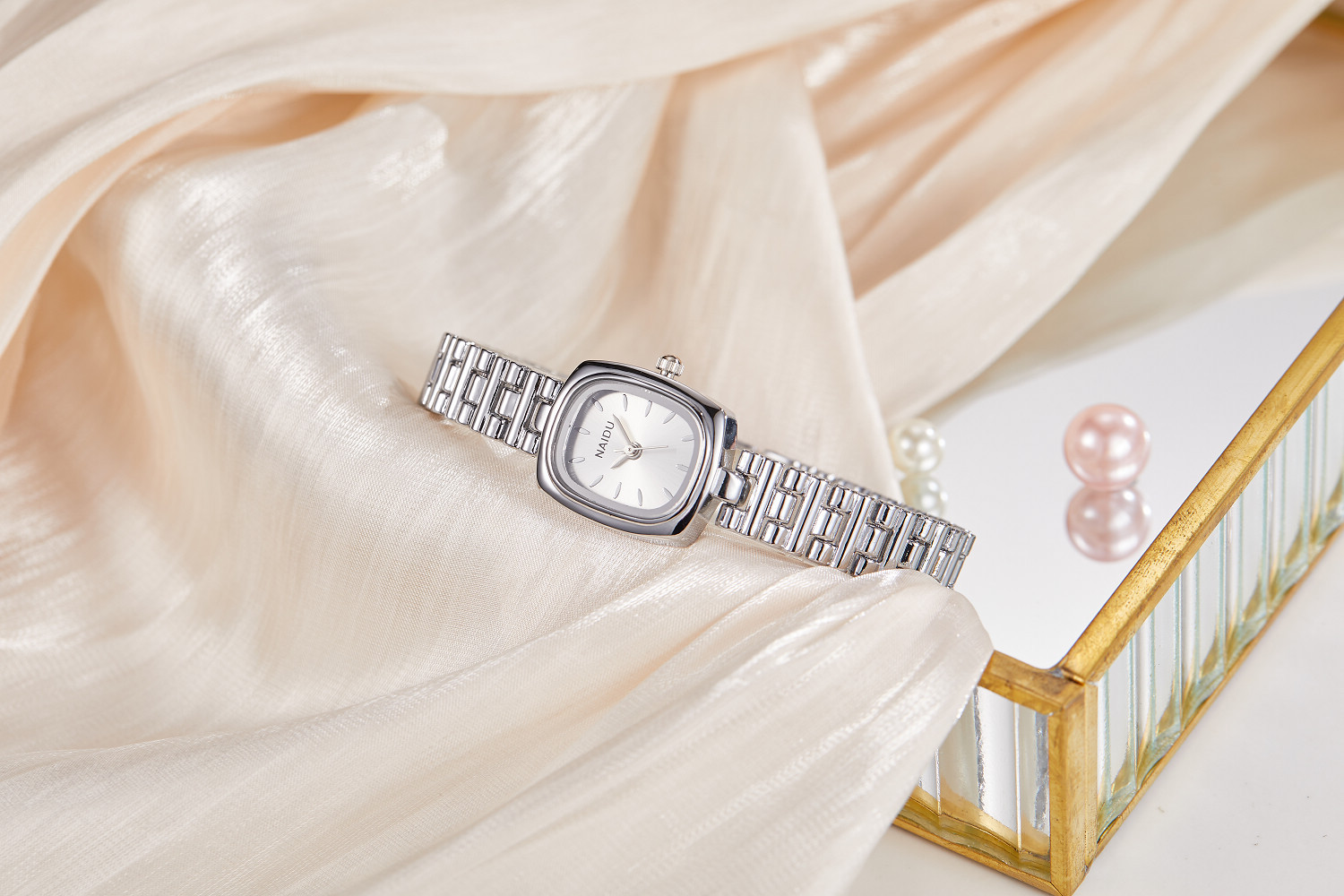 Vintage Inspired Women's Watch Elegant Quartz Timepiece For Daily_voghion.com