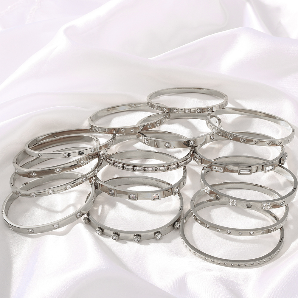 Pentagram, Geometric, Round, Square, Heart Shape Pattern Casual Elegant Lady Geometric 304 Stainless Steel Bangle In Bulk