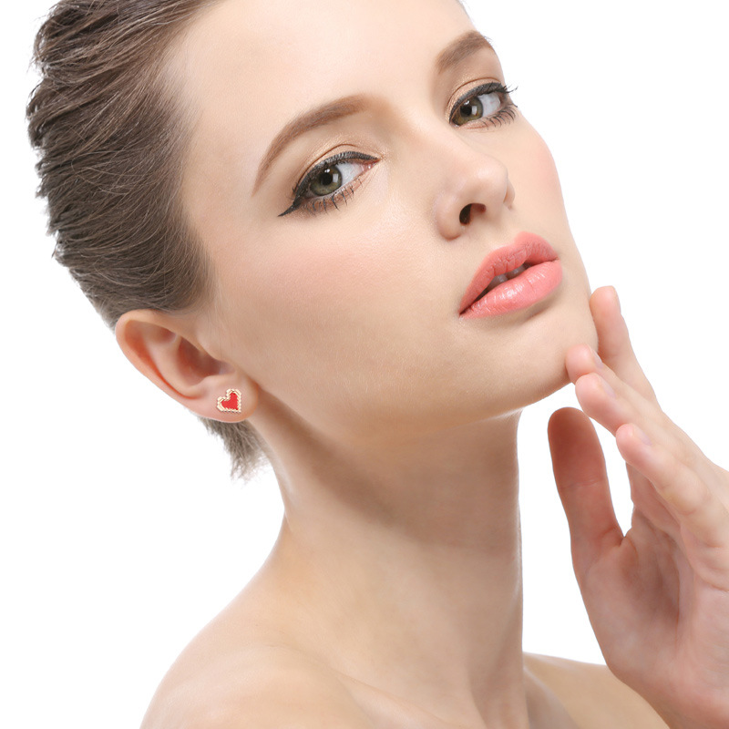 Precioso aretes 925 plata esterlina simple luz de lujo nicho diseño rojo pixel melocotón corazón pendientes de alto grado de las mujeres