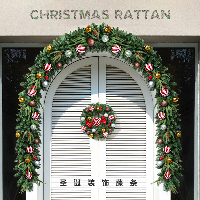 Simulación transfronteriza decoración navideña ratán aguja de pino fruta de pino decoración navideña decoración de pared diseño de atmósfera simulación ratán navideño