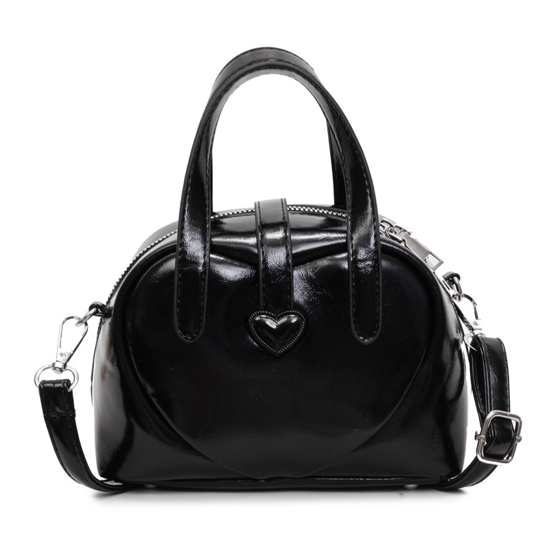 Bolsos populares de este año 2025 verano nuevo estilo bolso femenino diseño de nicho bolso de hombro moda amor bolso de mensajero marea