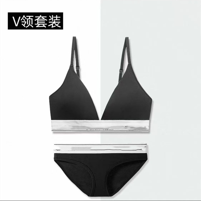 Celebrity Influencer Style Triangle Cup Bra Set, Versatile for Sports and Daily Wear, Pure Cotton Comfort Celebrity Influencer Style Triangle Cup Bra Set, Versatile for Sports and Daily Wear, Pure Cotton Comfort