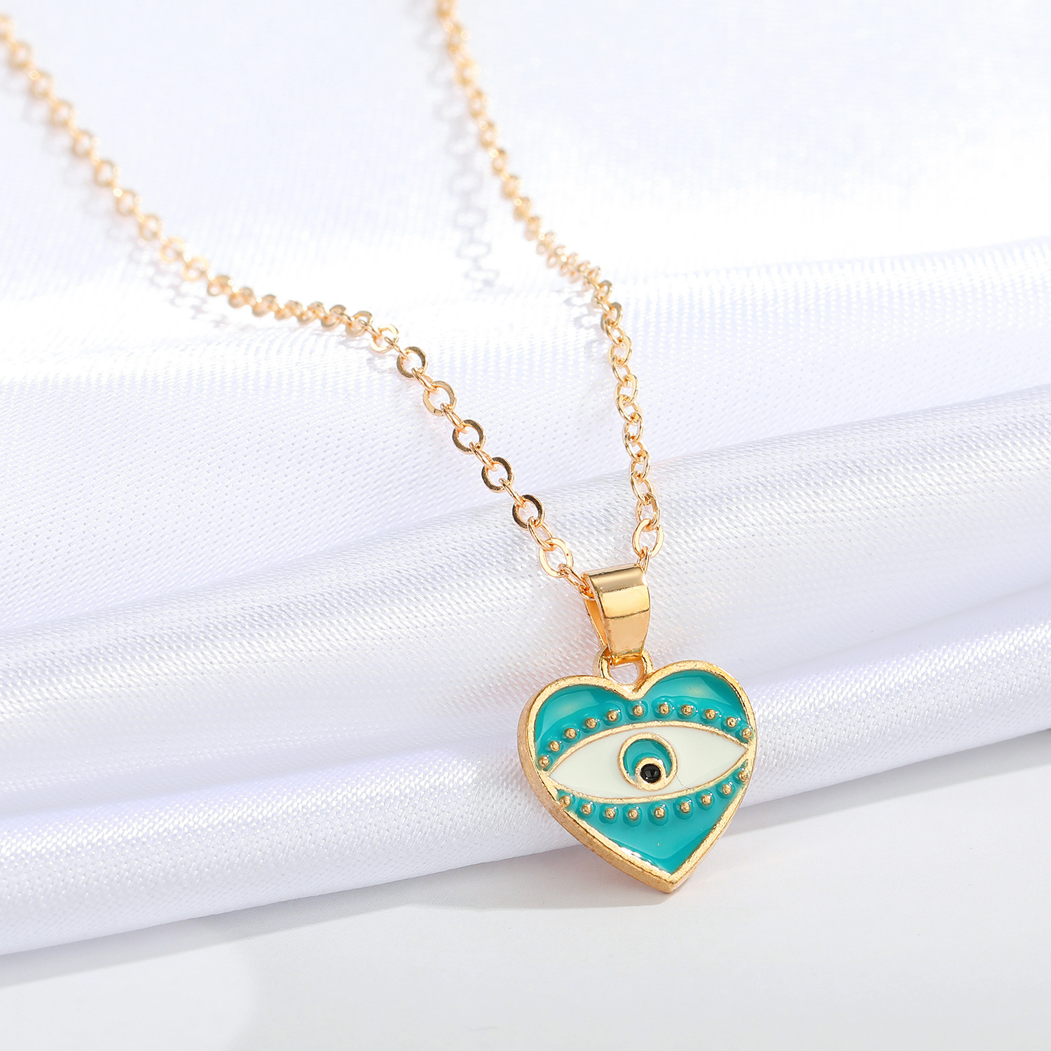 new heart blue eye multicolor irregular pendant clavicle chain wholesale Nihaojewelry