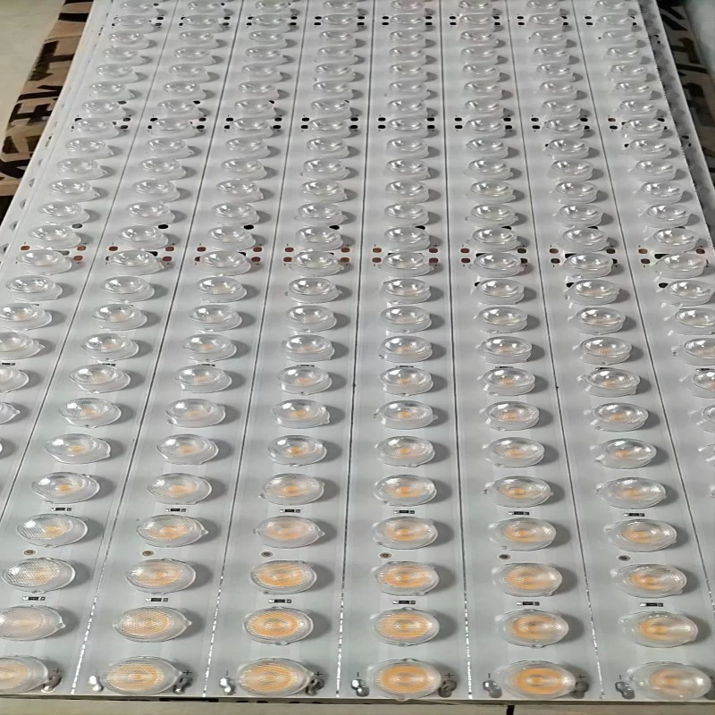 Две фонарные панели, три фонарные панели, четыре светильные plates?