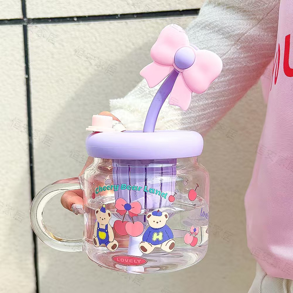 연한 보라색