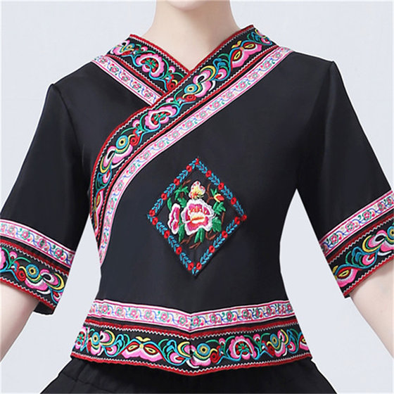 Miao clothing ethnic style women's top Guangxi Yunnan Guizhou ethnic minority costumes square dance performance costumes