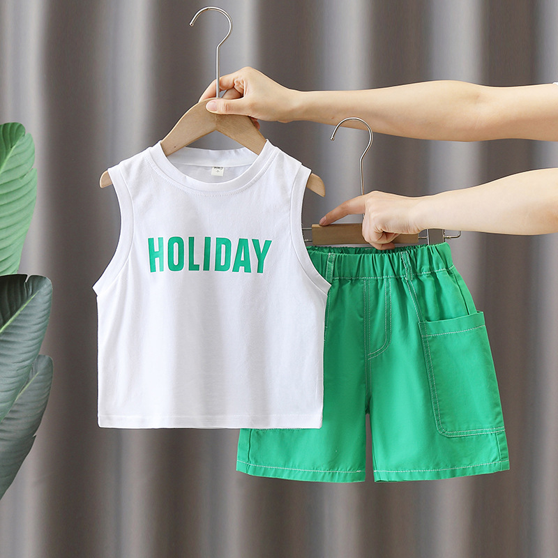 5684 traje de camisa de estilo de vacaciones para niños 2025 verano nuevo traje de tres piezas de ropa de playa de Sanya junto al mar para niños