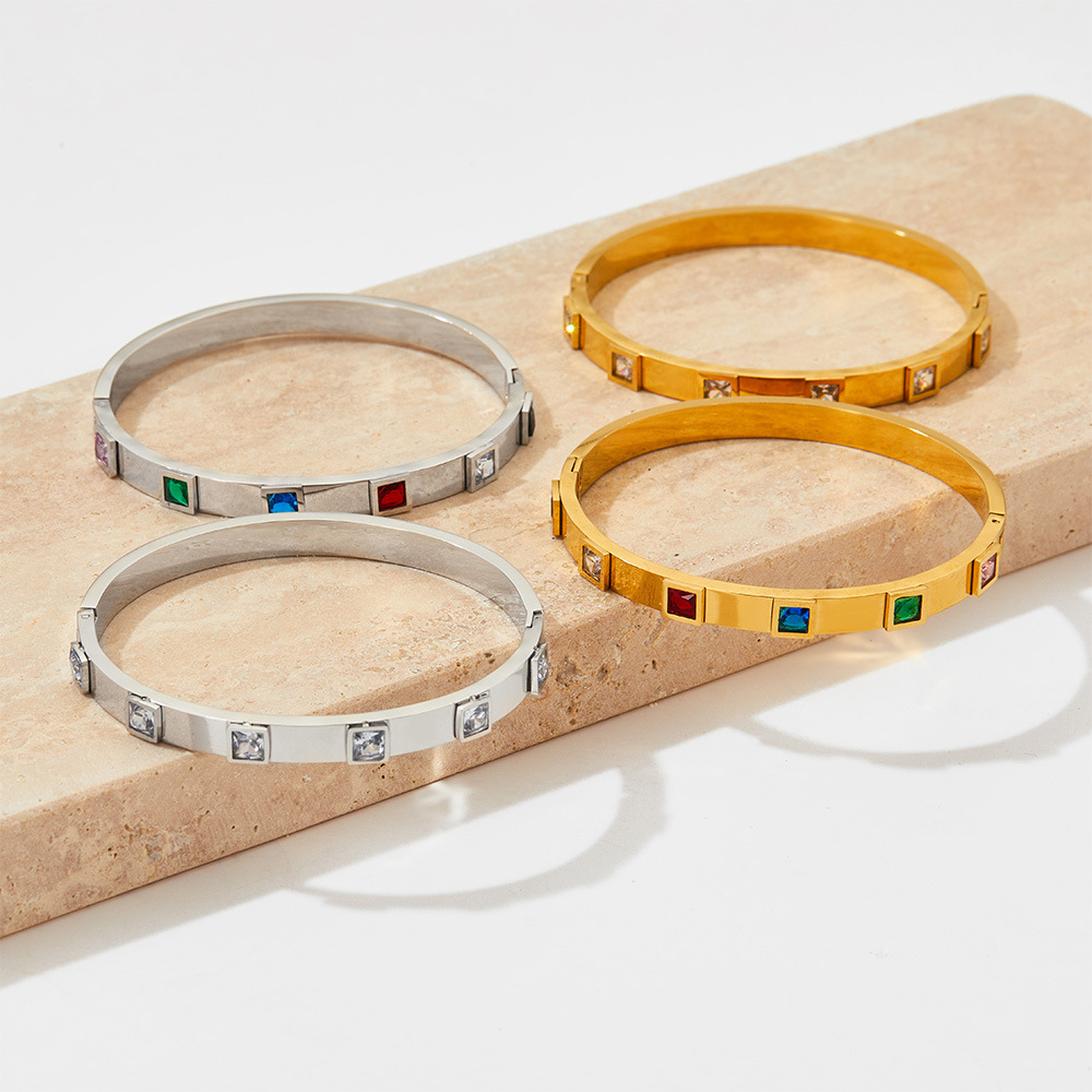 22g Weight 0.03µm-0.05µm Gold Plating Thickness PVD Coated Gold Plating Process PVD Coated Real Gold Plated 16K Gold White Gold Plated Gold Plating Square 304 Stainless Steel Elegant Glam Waterproof Non Tarnish 304 Stainless Steel Bangle