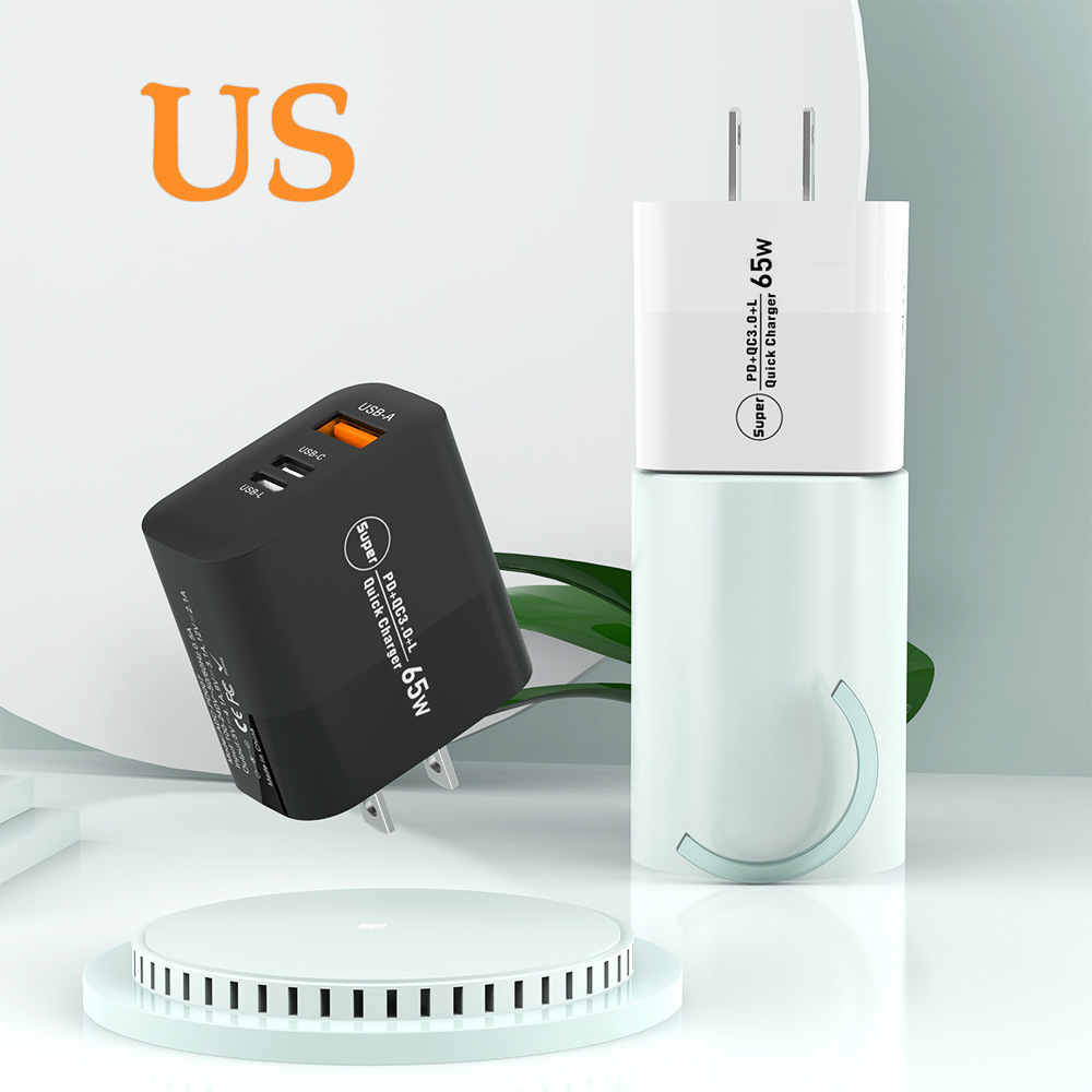 Modelo privado transfronterizo estándar europeo y americano QC3.0 cabeza de carga rápida PD25W conversión inversa fabricantes de cargador de teléfonos móviles al por mayor
