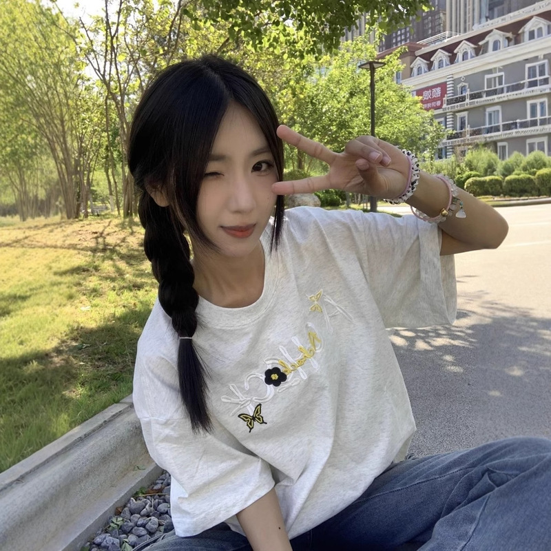 2025 夏の新アメリカンレトロ刺繍綿半袖 Tシャツ女性の怠惰なスタイルイントレンド超人気学生トップ|undefined
