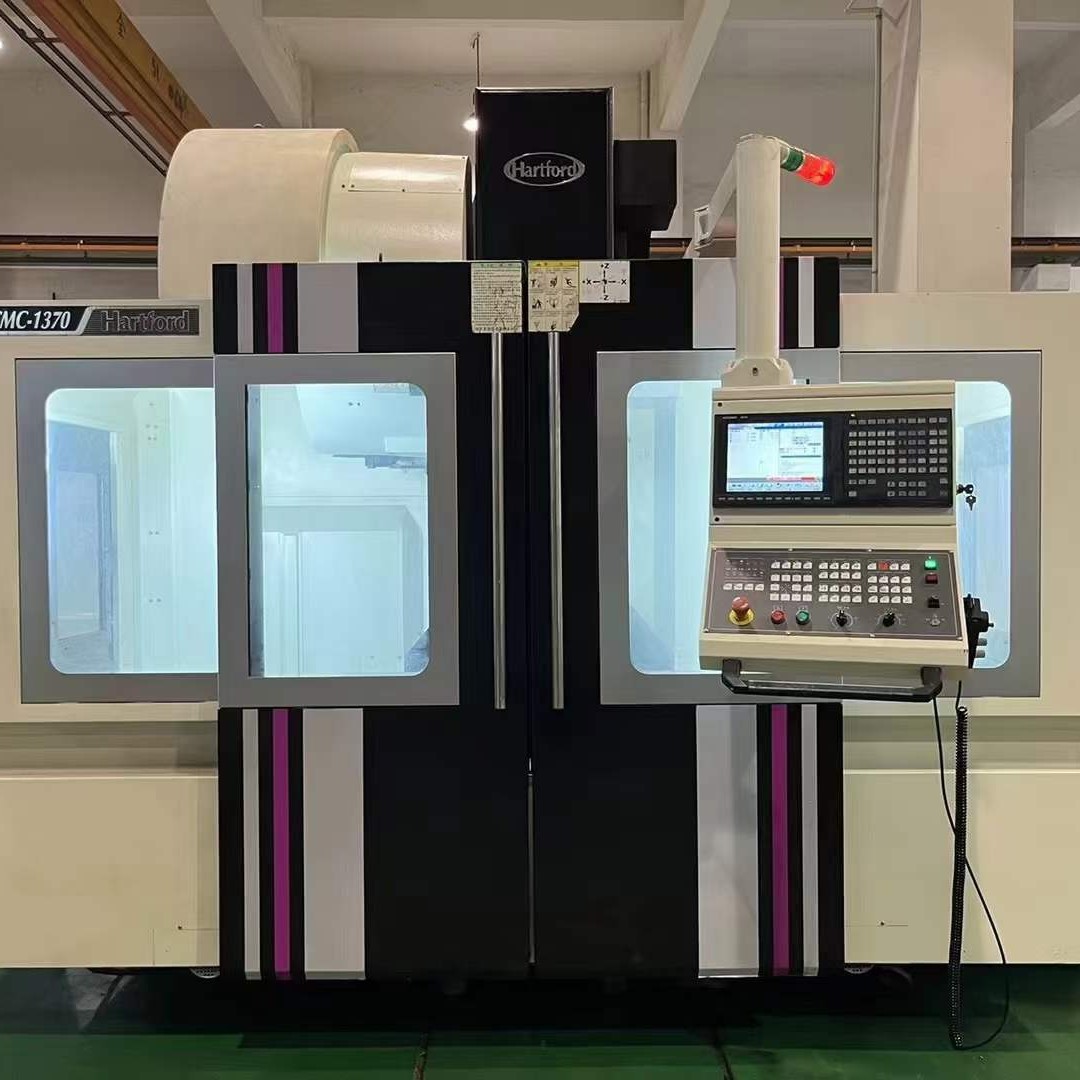 出售协鸿HCMC-1370立式加工中心三菱M700系统三轴硬轨