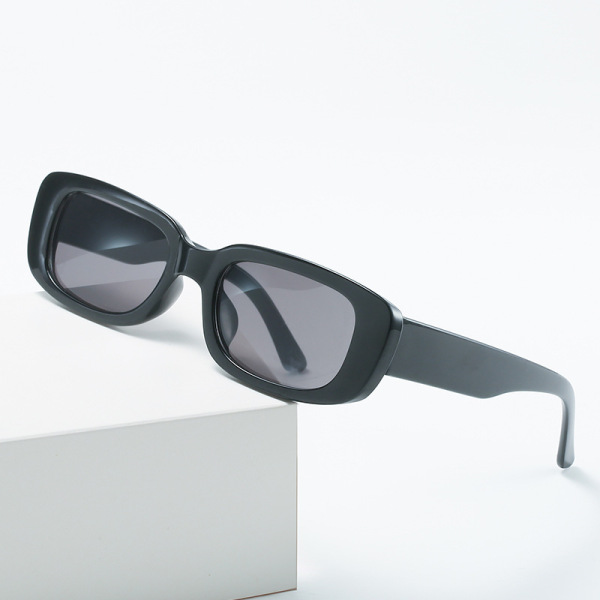 retro square sunglasses