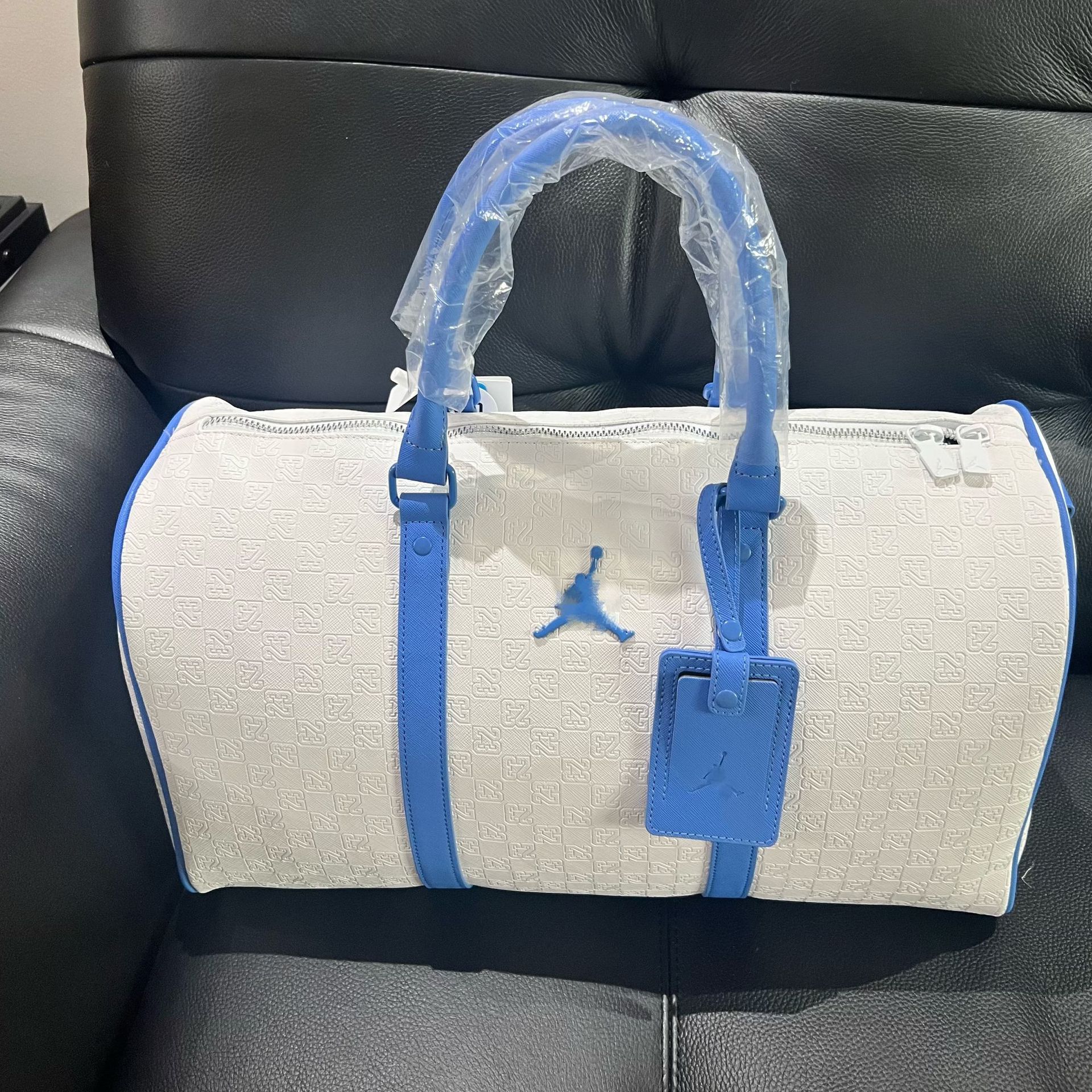 High version-PU white and blue travel