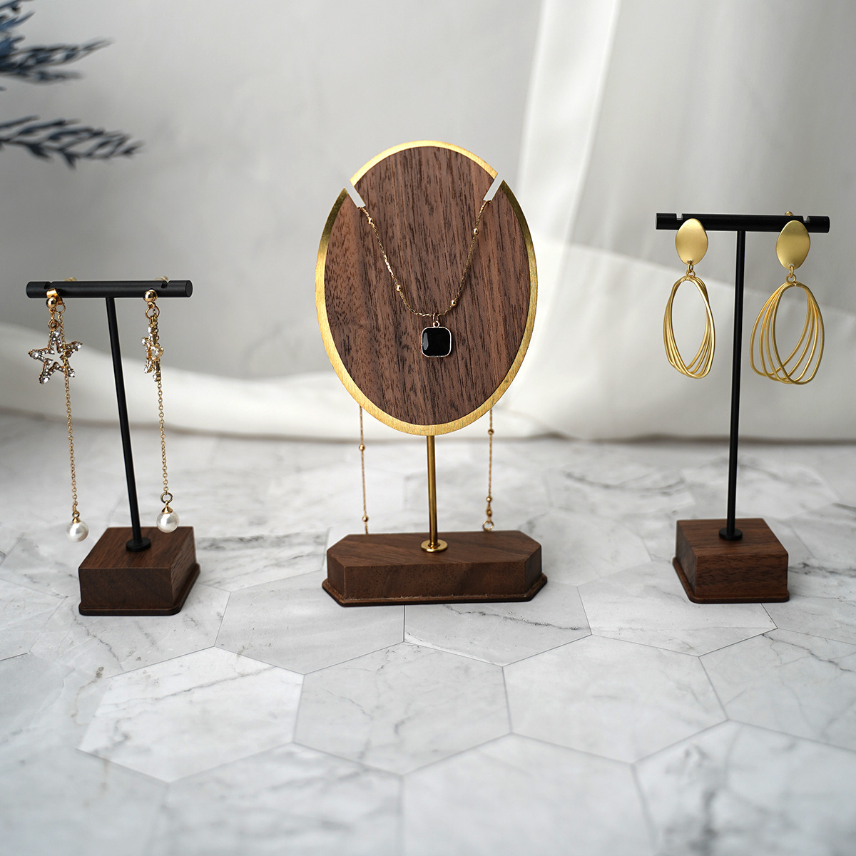 34g Weight Jewelry Display, Jewelry Rack Classification 1 Piece Quantity solid wood, Metal, Iron Material Geometric Pattern All Seasons Season Classic Style Style 1 Piece Solid Wood Metal Iron Classic Style Geometric Jewelry Display Jewelry Rack 1