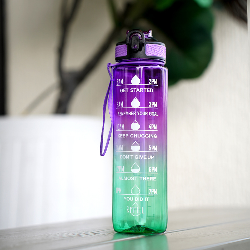 Gradiente hervidor de agua de gran capacidad taza de paja deportes al aire libre fitness regalos transfronterizos al por mayor de dos colores de plástico transparente taza de agua