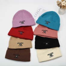 新款彩色针织帽欧美风字母刺绣保暖套头防寒帽秋冬季街头毛线帽