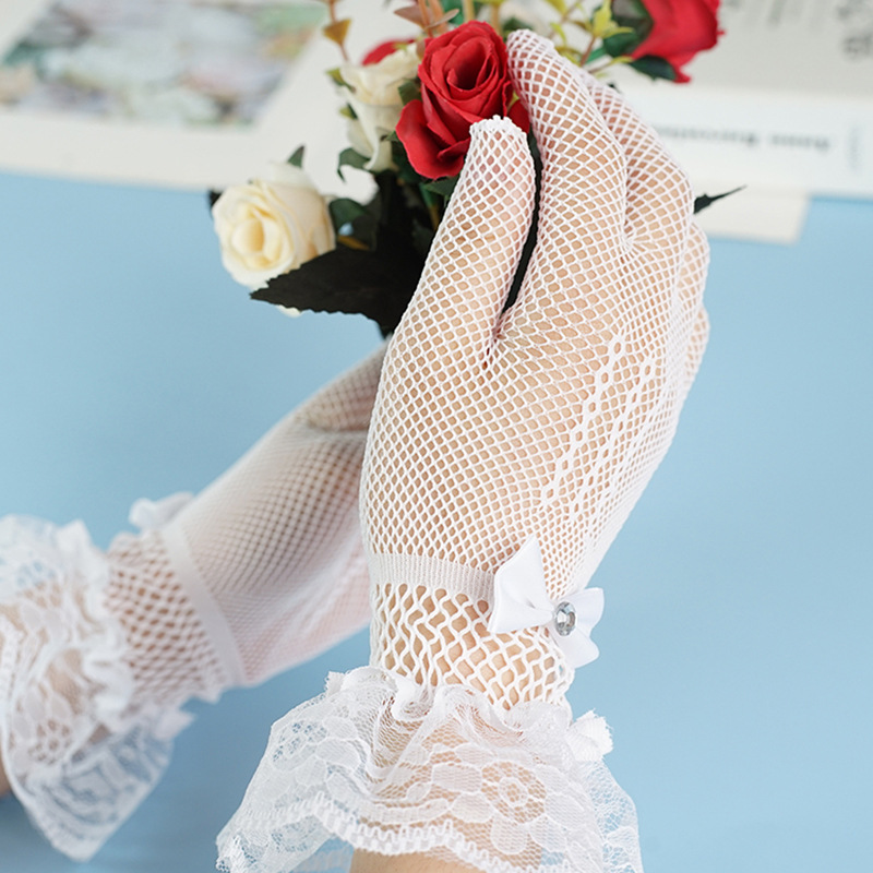 Summer cool fashionable elastic lace gloves