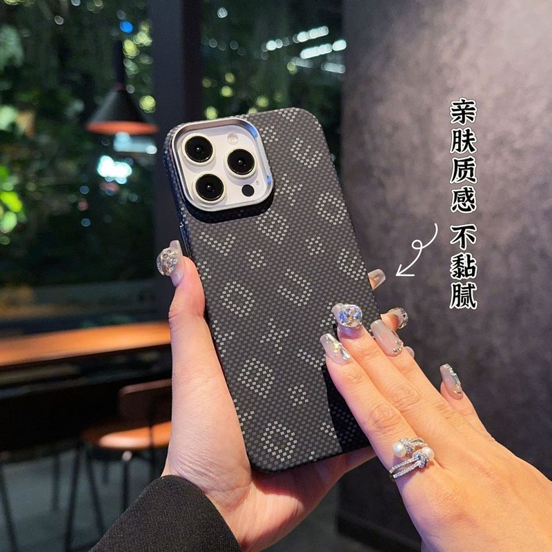 适用iPhone16promax碳纤维纹夜光磁吸手机壳苹果15个性防摔保护套|undefined