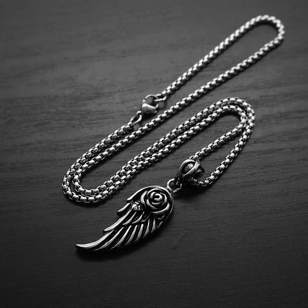 With 60cm square pearl chain