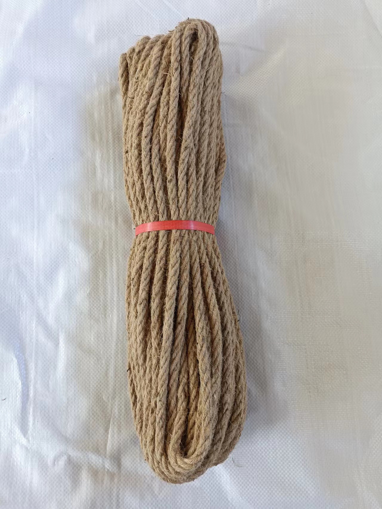 Cuerdas de yute gruesas al por mayor cuerdas de escalada para gatos decorativas trenzadas de escalada de jardinería cuerdas de lino finas atadas de material natural