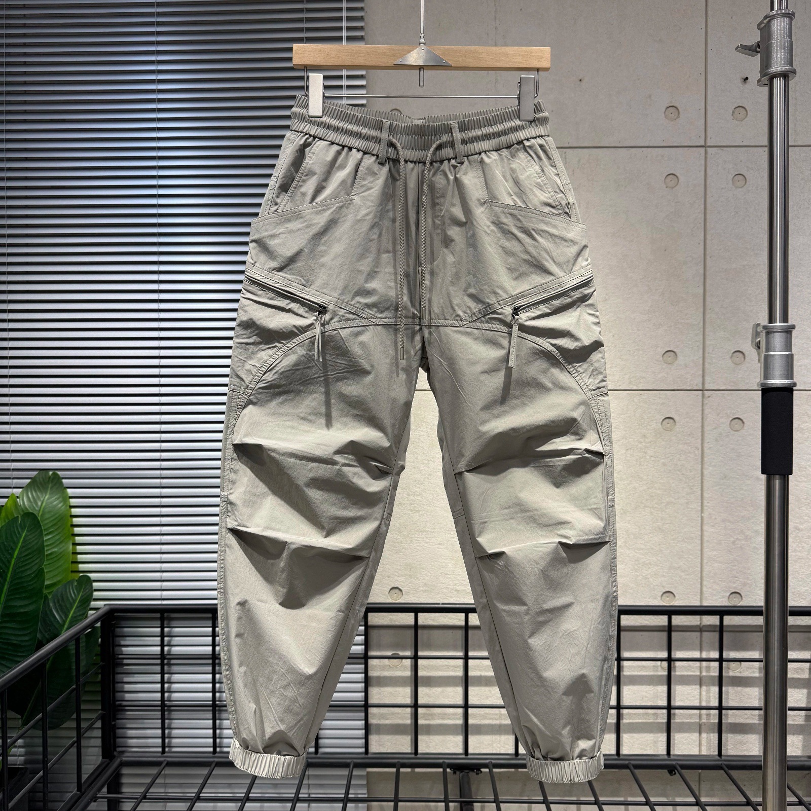 Men's Casual Zippered Multi Pocket Pants Trendy Versatile Drawstring Cuff Style Cool Stylish Quick Drying Cargo Outdoor_viptrois.com