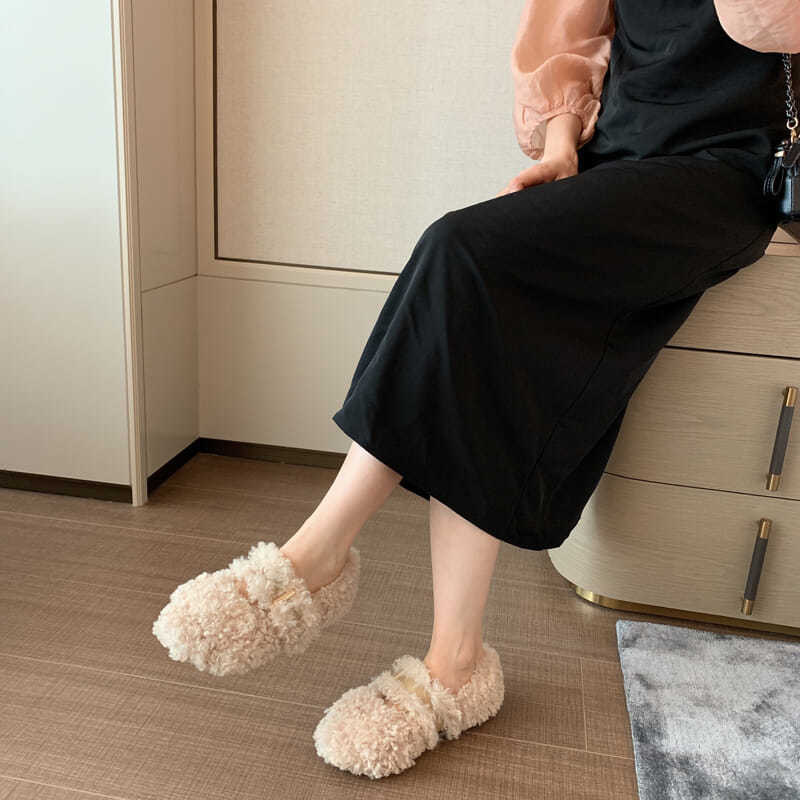 Tamanho grande sapatos peludos para outono e inverno exterior usar nova sola plana internet celebridade encaracolado mais gorro de veludo única mulher_voghion.com