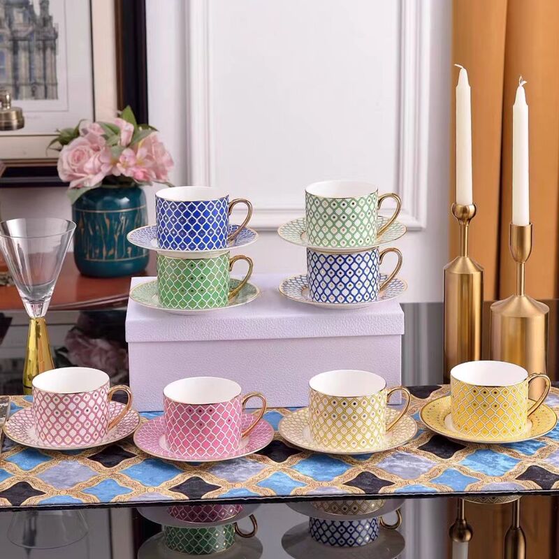 European Royal Bone China Afternoon Tea Coffee Cup and Saucer Couple Home Mug Water Cup High Value Gift Wholesale