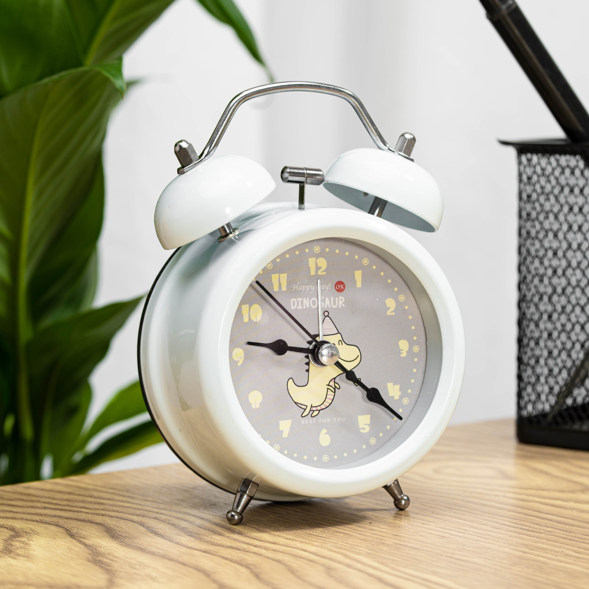 Suministro directo de fábrica 3 pulgadas reloj creativo estudiante hogar inteligente alarma reloj de noche escritorio metal decoración pequeño despertador