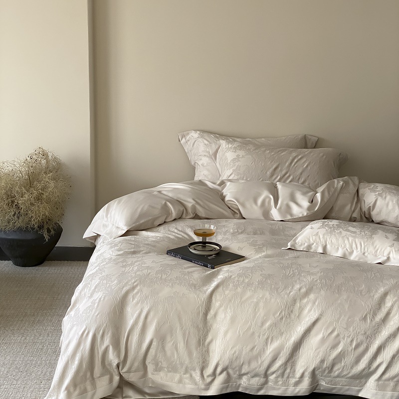 Autumn and Winter New Accessible Luxury Style Tencel Cotton Embossed Jacquard Bedding Four-Piece Set High-End Quilt Cover Bed Sheetss Bedding