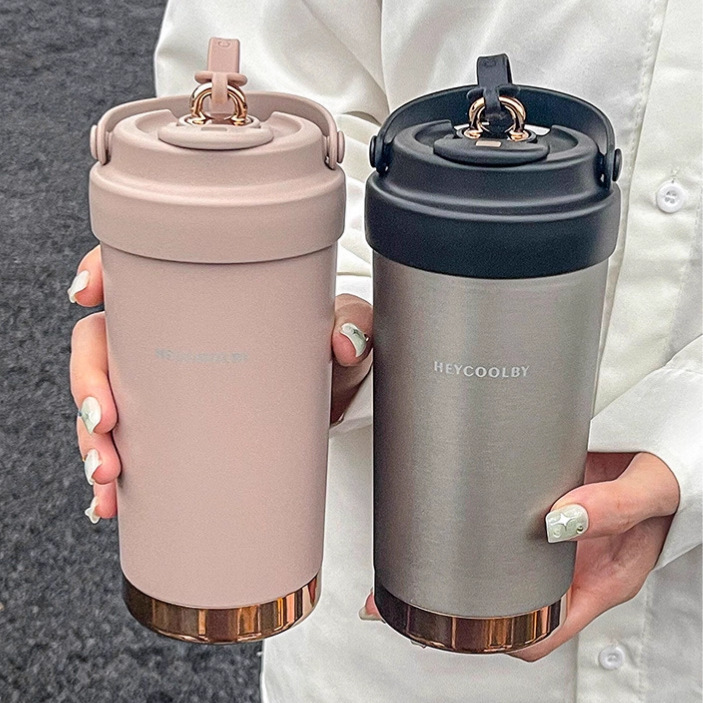 Cross-border large-capacity double-drink ceramic liner thermos cup girls portable office coffee cup outdoor accompanying kettle Cross-border large-capacity double-drink ceramic liner thermos cup girls portable office coffee cup outdoor accompanying kettle