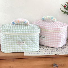 Pink and Green Plaid Cosmetic Bag, Large-Capacity, Japanese-Style Cute Design, Portable All-Cotton Quilted Makeup Organizer & Toiletry Bag