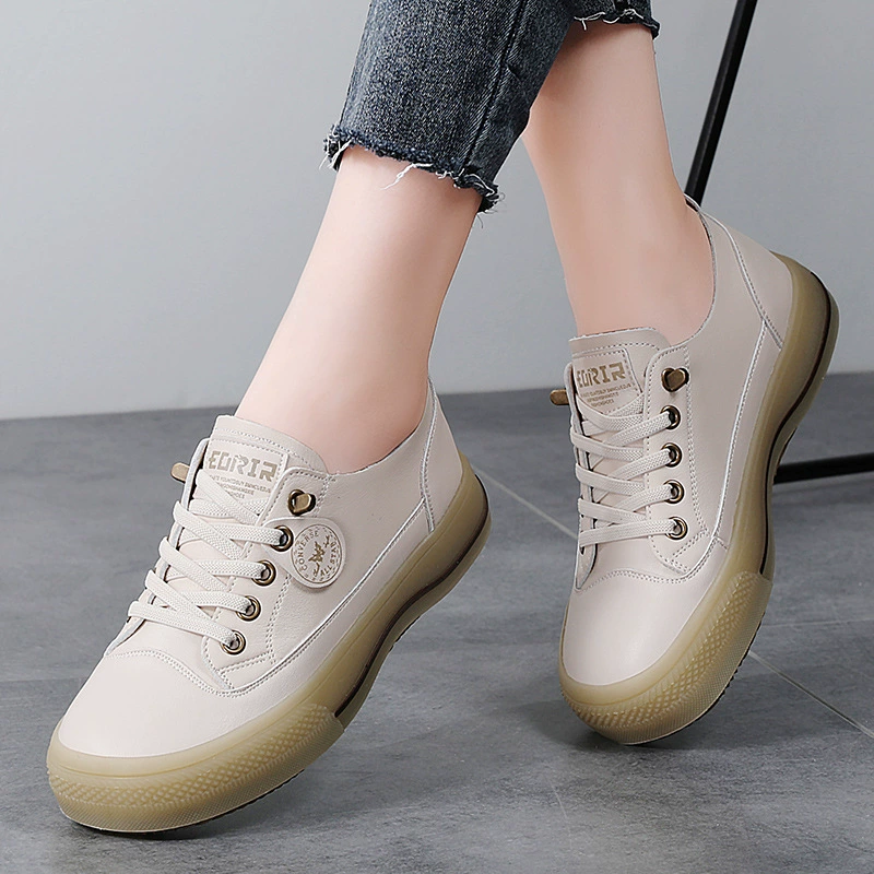 Кожаные маленькие белые туфли женские 2024 осень новые кожаные мягкие туфли повседневные одиночные туфли