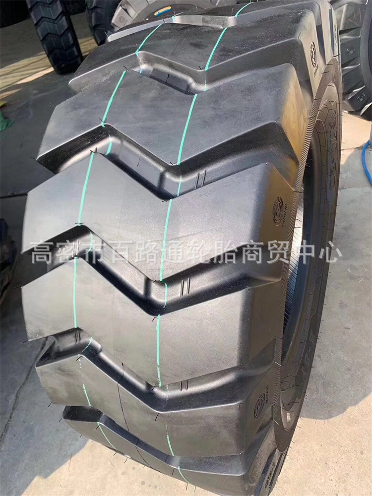 装载机轮胎20.5/70-16推土机平地机工程轮胎20.5/70-16铲车轮胎