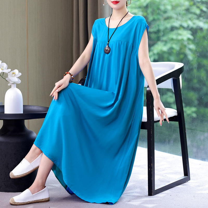 Middle-Aged and Elderly Women's Cotton Silk Dress, Summer High-End Plus-Size Women's Clothing, 2026 New Model, Mom's Long Dress with a Large Hem