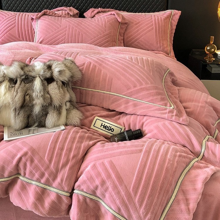 Luz de lujo espeso de leche de cuatro piezas de seda de coral esculpida de alto nivel sábanas de cama cálidas de invierno set