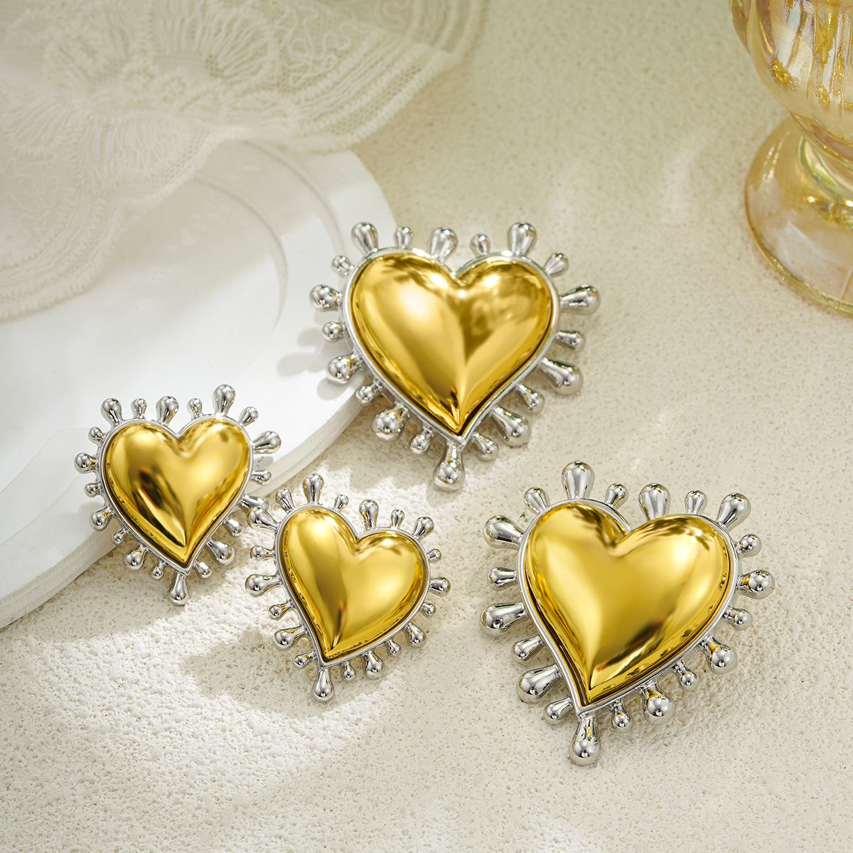 201 Stainless Steel Ear Needle Material Golden Plated Plating Material 1 Pair Exaggerated Punk Heart Shape Mixed Metal Plating Zinc Alloy Ear Studs