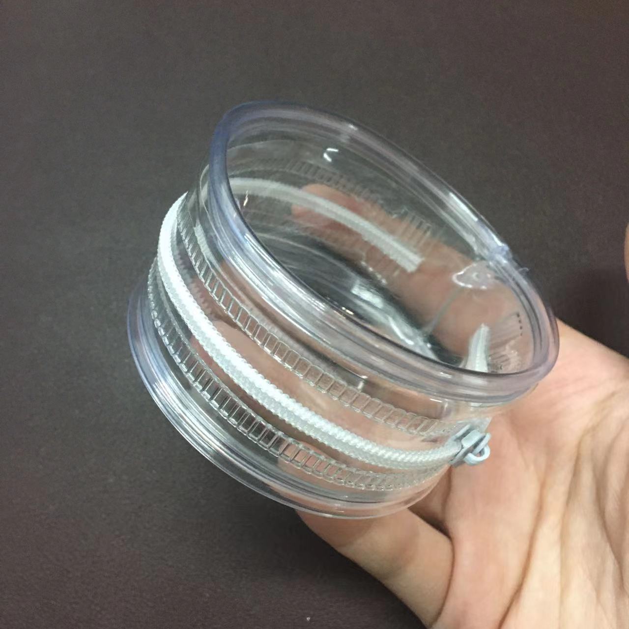 보호 케이스 58MM 75MM 기장 주변 배지 보관 디스플레이 통증 가방 나가는 투명 펜던트