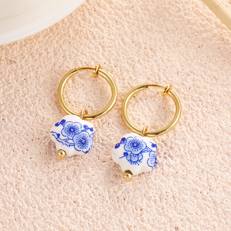 15g Weight Alloy Ear Needle Material Earrings Classification 1 Pair Quantity Daily Occasion Alloy, ceramics Material Flower, Grape Pattern Women's Gender Polished Finish Chinoiserie, Elegant Style 1 Pair Chinoiserie Elegant Flower Grape Alloy Ceramics Earrings 13