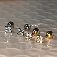 超キラキラ四つ葉のクローバー ジルコン イヤリング ネジ付き シンプル 気質 高級感 多用途 インス風 クールスタイル イヤリング
