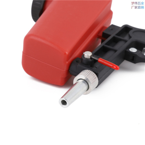 Factory direct sale of pneumatic sandblasting guns, black and blue, multiple specifications available for customer selection.