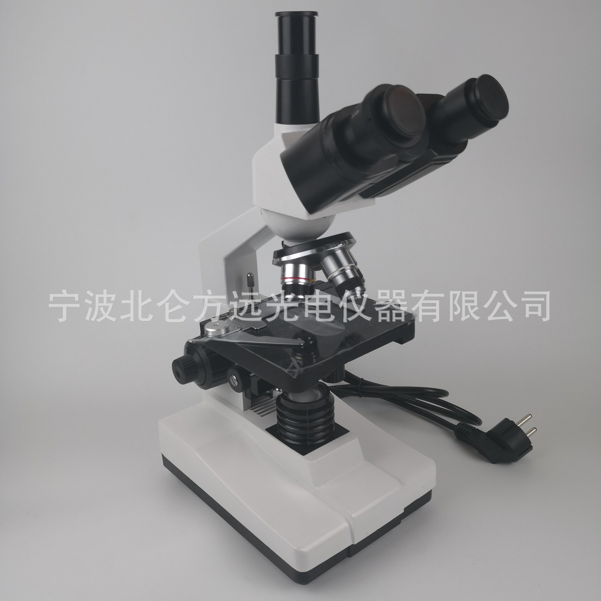 XSP-100SM 三目生物显微镜 微生物观察 双层活动平台