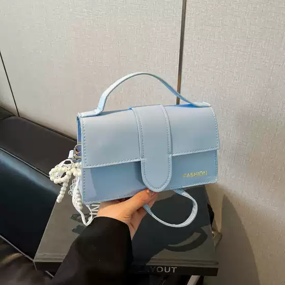 2025 New Explosions Small Crowd Bag Women's Fashion Shoulder Crossbody Bag Women's Portable Crossbody Bag High-end New Small
