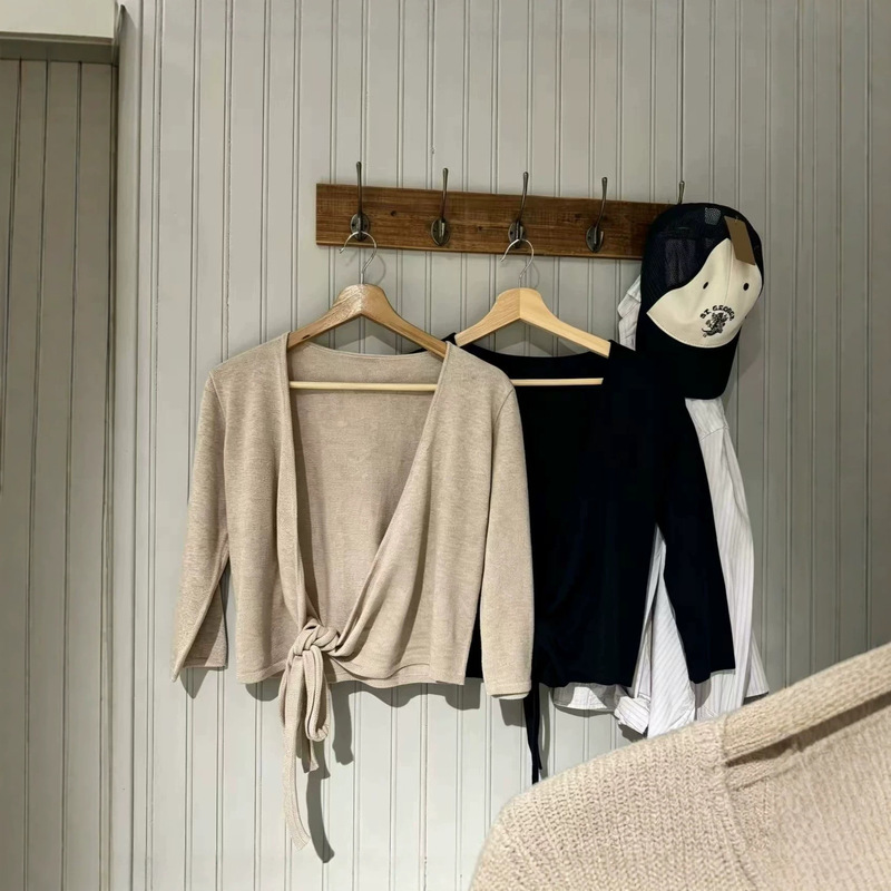 BM style oatmeal-colored tie-up long-sleeve knitted cardigan top for women, slim-fit long-sleeve sweater, BM short jacket BM style oatmeal-colored tie-up long-sleeve knitted cardigan top for women, slim-fit long-sleeve sweater, BM short jacket