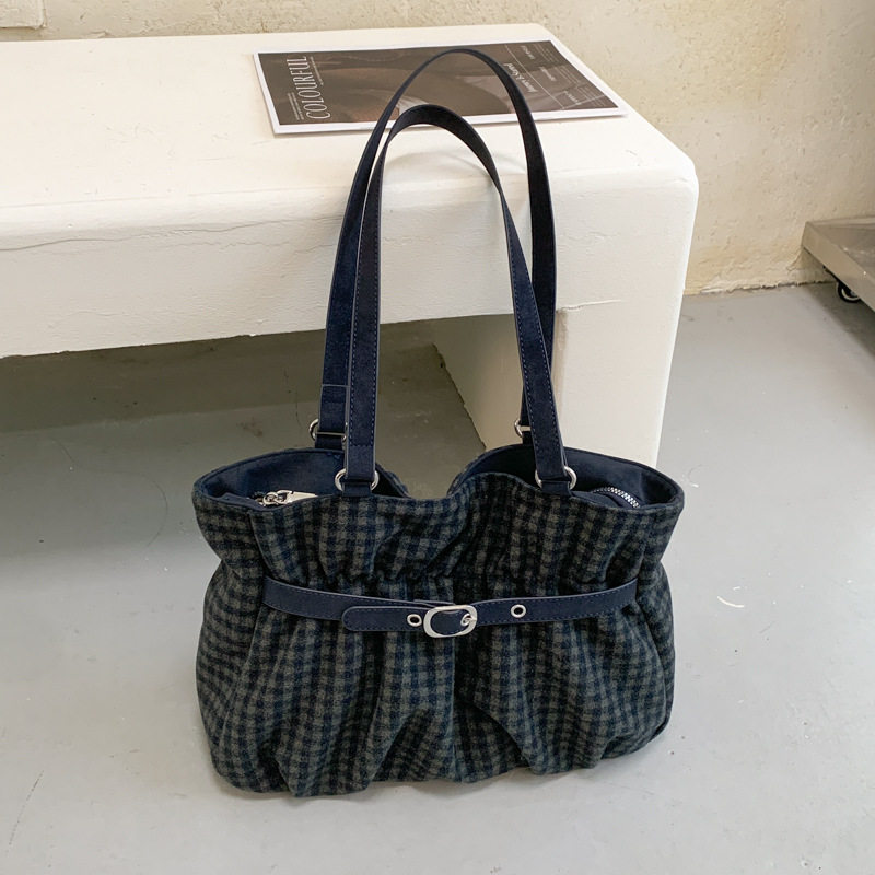 Túi tote nữ quai đeo vai dáng shopping cỡ lớn, chất liệu dạ, kiểu mới mùa đông — Màu cà phê Không có mặt dây chuyền, Màu xanh không có mặt dây chuyền, Màu đỏ không có mặt dây chuyền, Đen không có mặt dây chuyền chi tiết 13