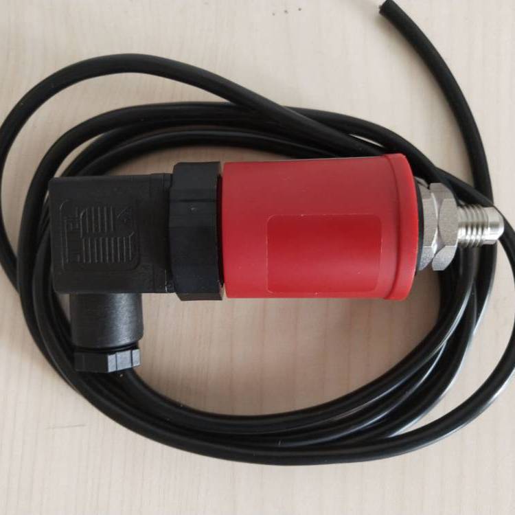 HUBA692水差压传感器 692.912007104差压变送器 0-1bar 4-20ma