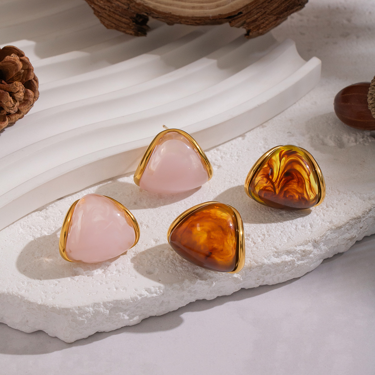 美拉德咖色弧面树脂耳钉轻奢高级感耳饰不锈钢环形日常百搭饰品女